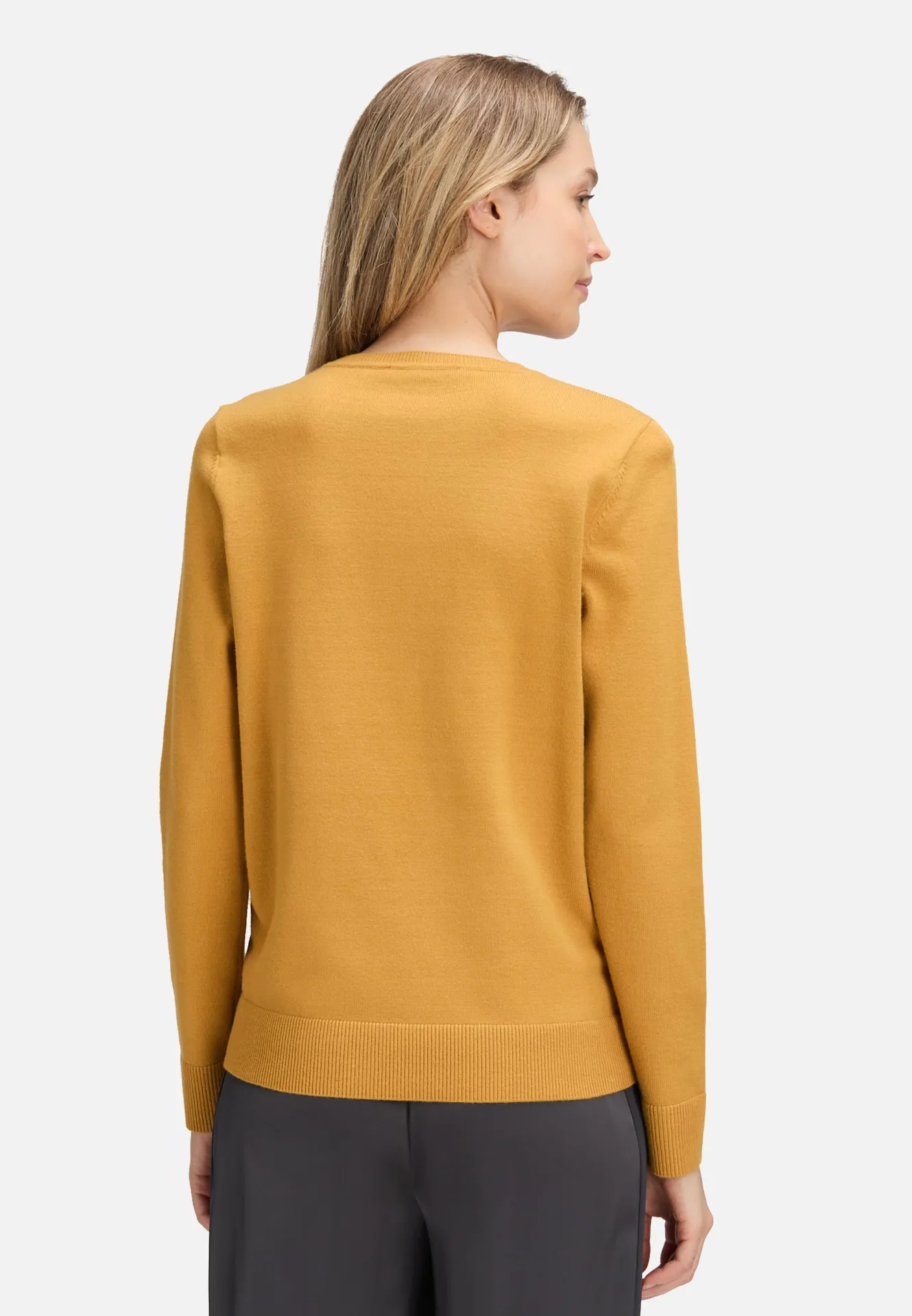 Basic-Strickpullover mit Rundhalsausschnitt Basic-Strickpullover mit Rundhalsausschnitt