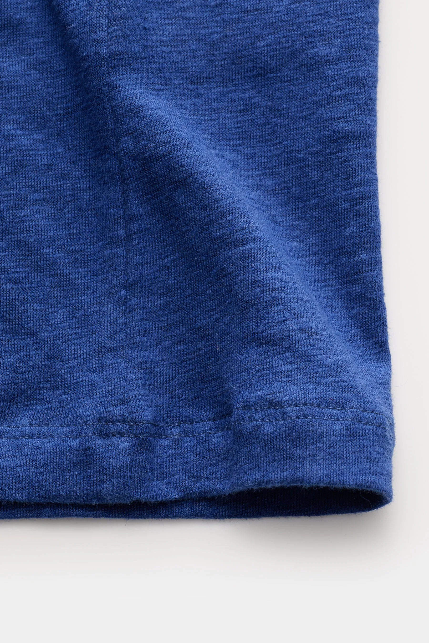 Majestic Filatures - Herren - Leinen Rundhals-T-Shirt blau – Bild 3