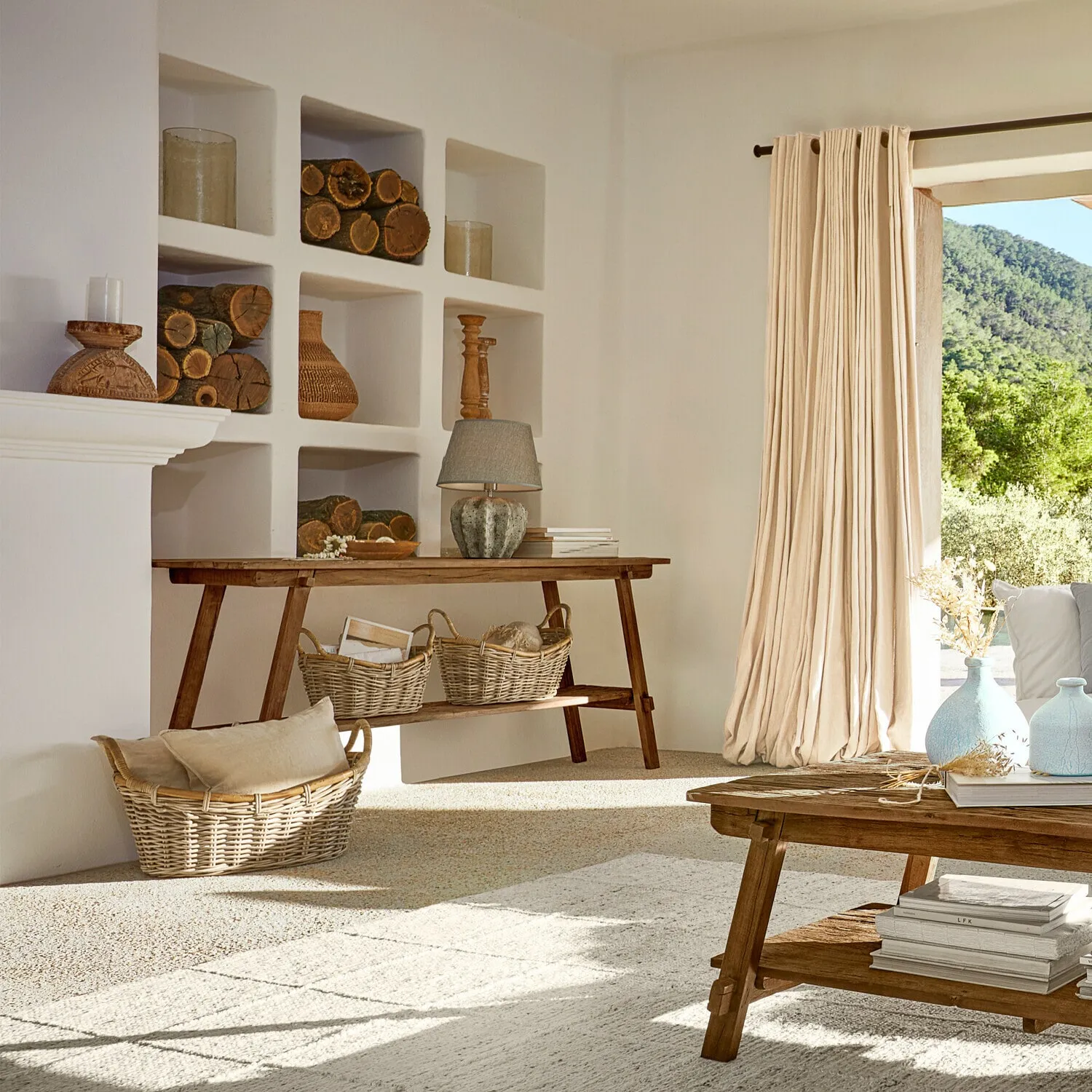 Konsole Brévonne – Bild 2