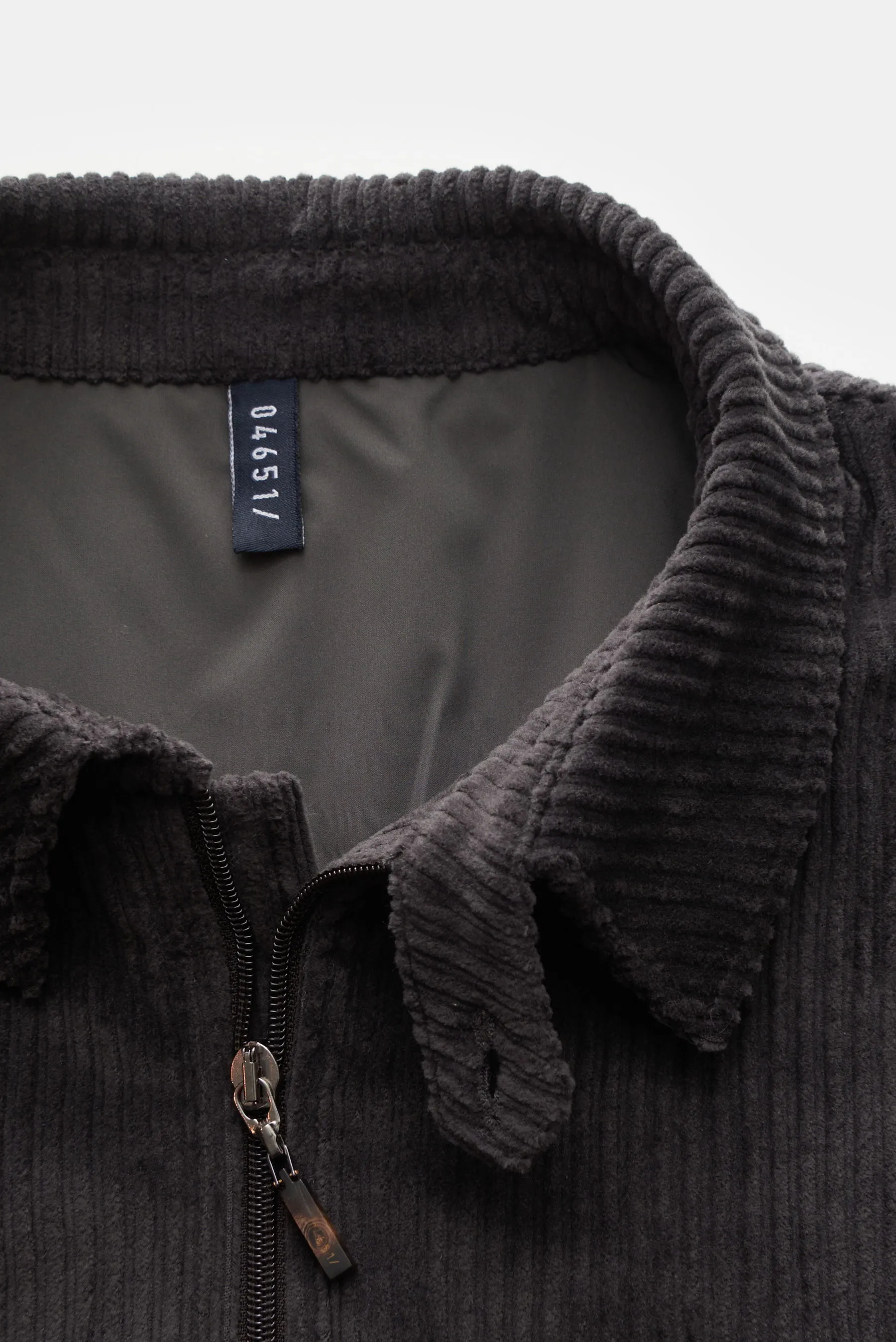 04651/ A trip in a bag - Herren - Cordjacke 'Cord Blou' dunkelgrau – Bild 3