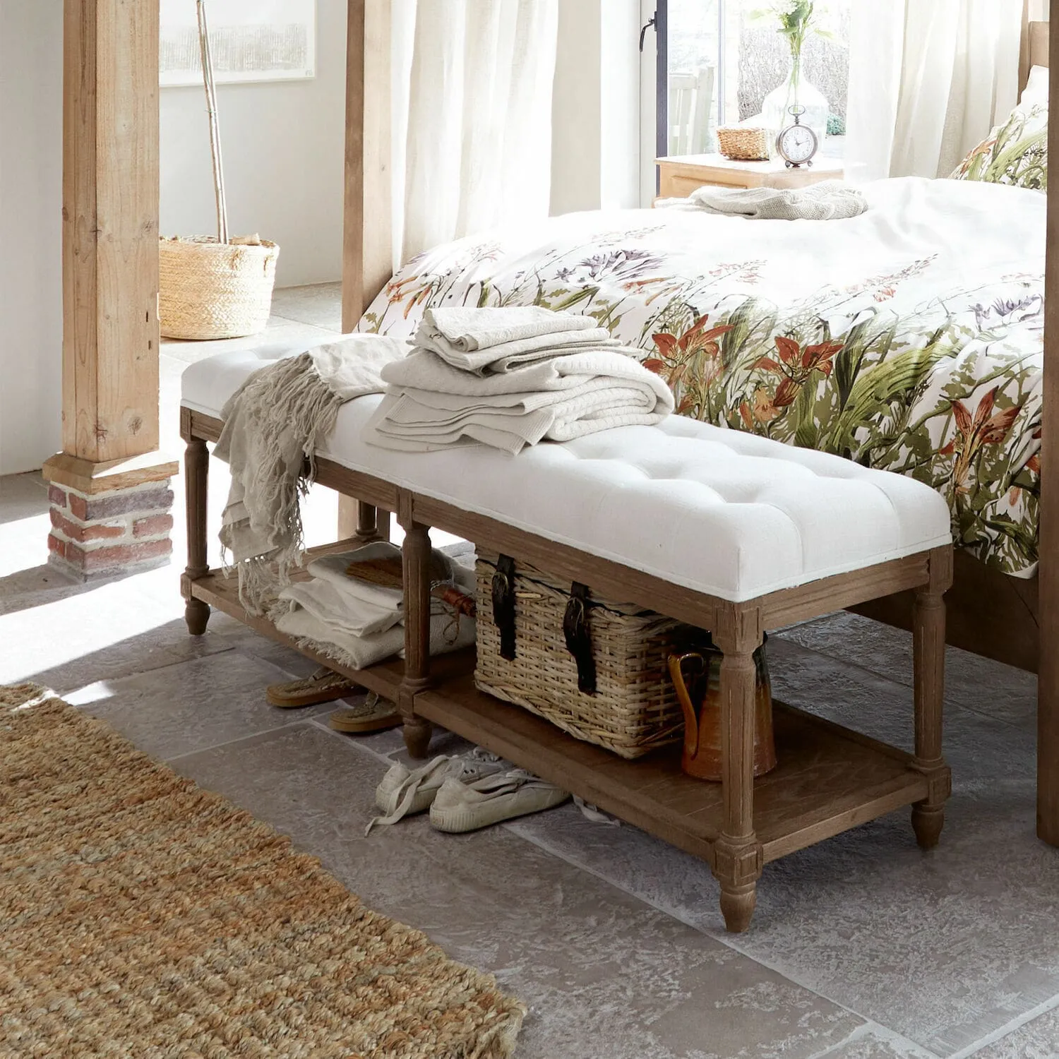 Bank Surcelles – Bild 4