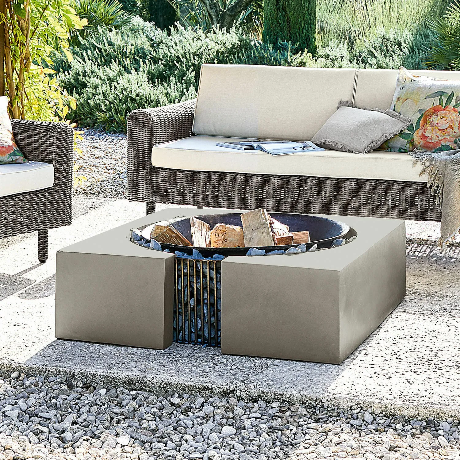 Feuerstelle Charonville – Bild 2