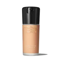 Mac Cosmetics - Studio Radiance Serum-Powered™ Foundation - NW30 Mac Cosmetics - Studio Radiance Serum-Powered™ Foundation - NW30
