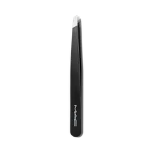 MAC Cosmetics Tweezers / Slant MAC Cosmetics Tweezers / Slant