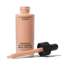 MAC Cosmetics Studio Waterweight SPF 30 Foundation MAC Cosmetics Studio Waterweight SPF 30 Foundation