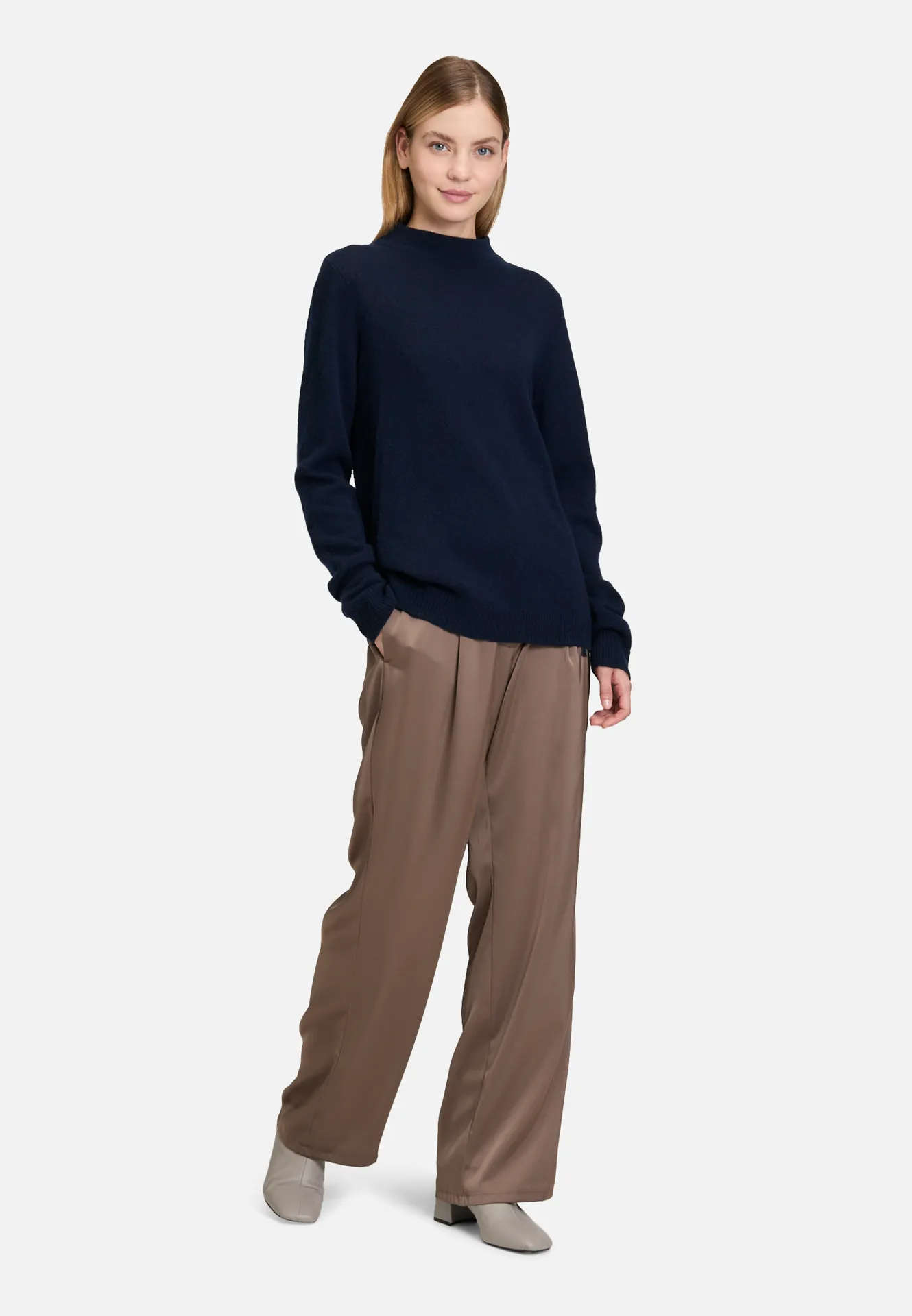 Kaschmir-Pullover mit Stehkragen – Bild 2