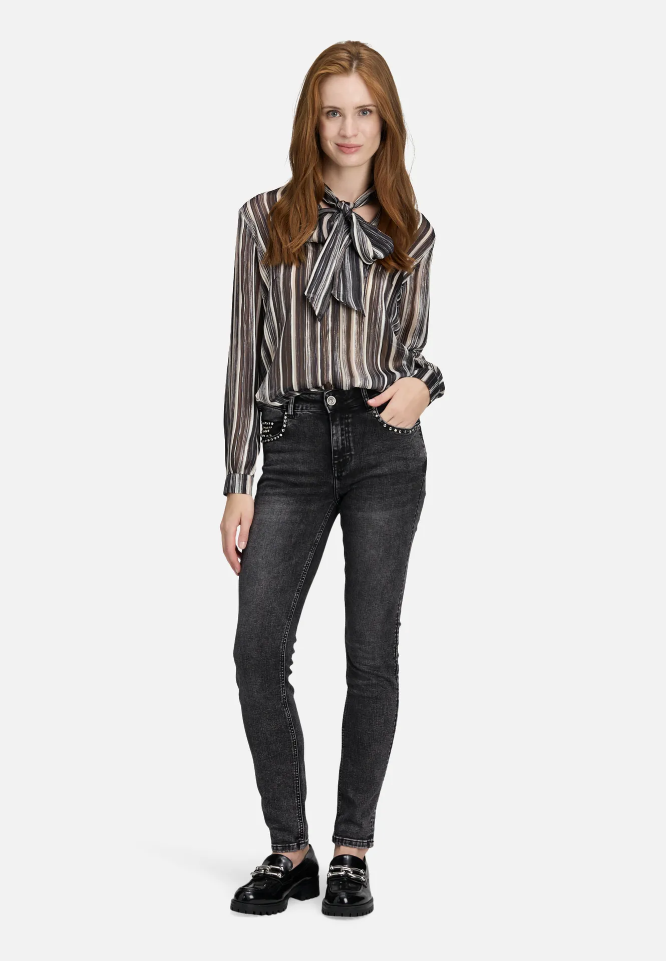 Basic-Jeans mit Waschung – Bild 2