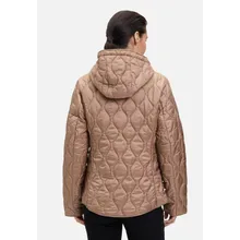 Outdoorjacke mit abnehmbarer Kapuze Outdoorjacke mit abnehmbarer Kapuze