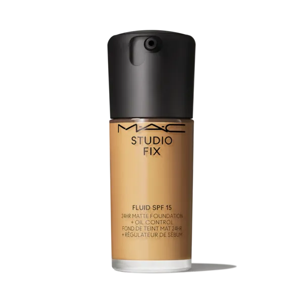 Mac Cosmetics - Studio Fix Fluid SPF 15 24HR Matte Foundation + Oil Control - C45 Mac Cosmetics - Studio Fix Fluid SPF 15 24HR Matte Foundation + Oil Control - C45