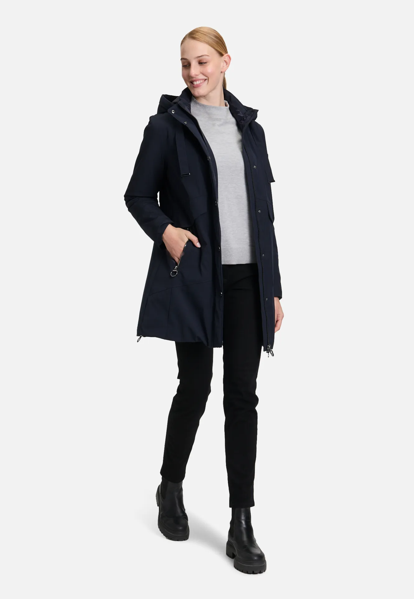 Outdoorjacke mit abnehmbarer Kapuze – Bild 2