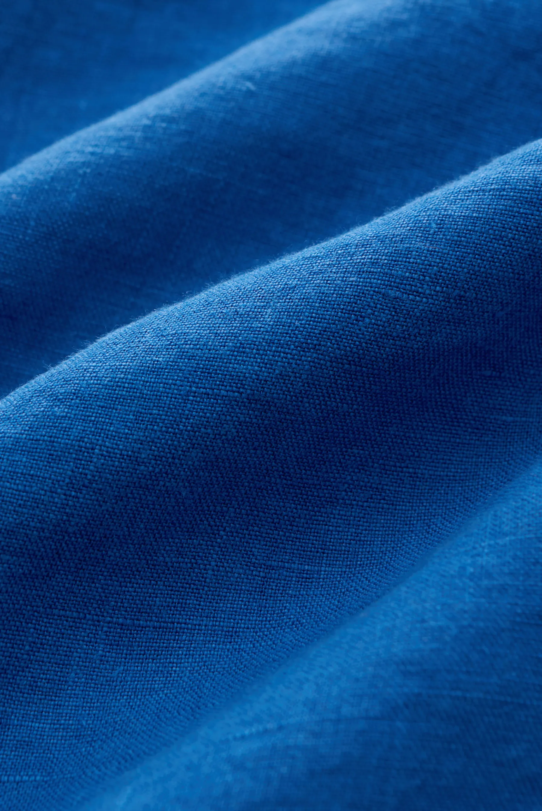 04651/ A trip in a bag - Herren - Leinenhemd 'Linen Guru' Grandad-Kragen blau – Bild 5