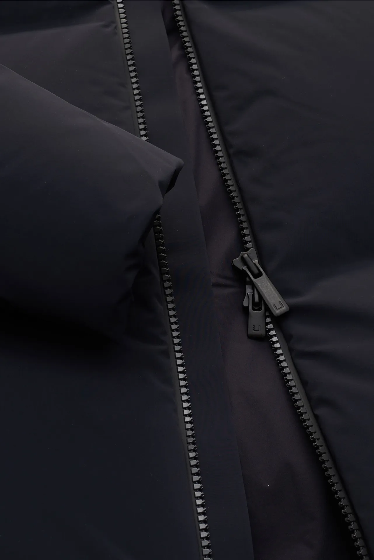 UBR - Herren - Daunenjacke 'Titan' schwarz – Bild 4