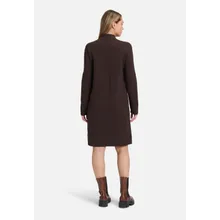 Strickkleid mit Stehkragen Strickkleid mit Stehkragen