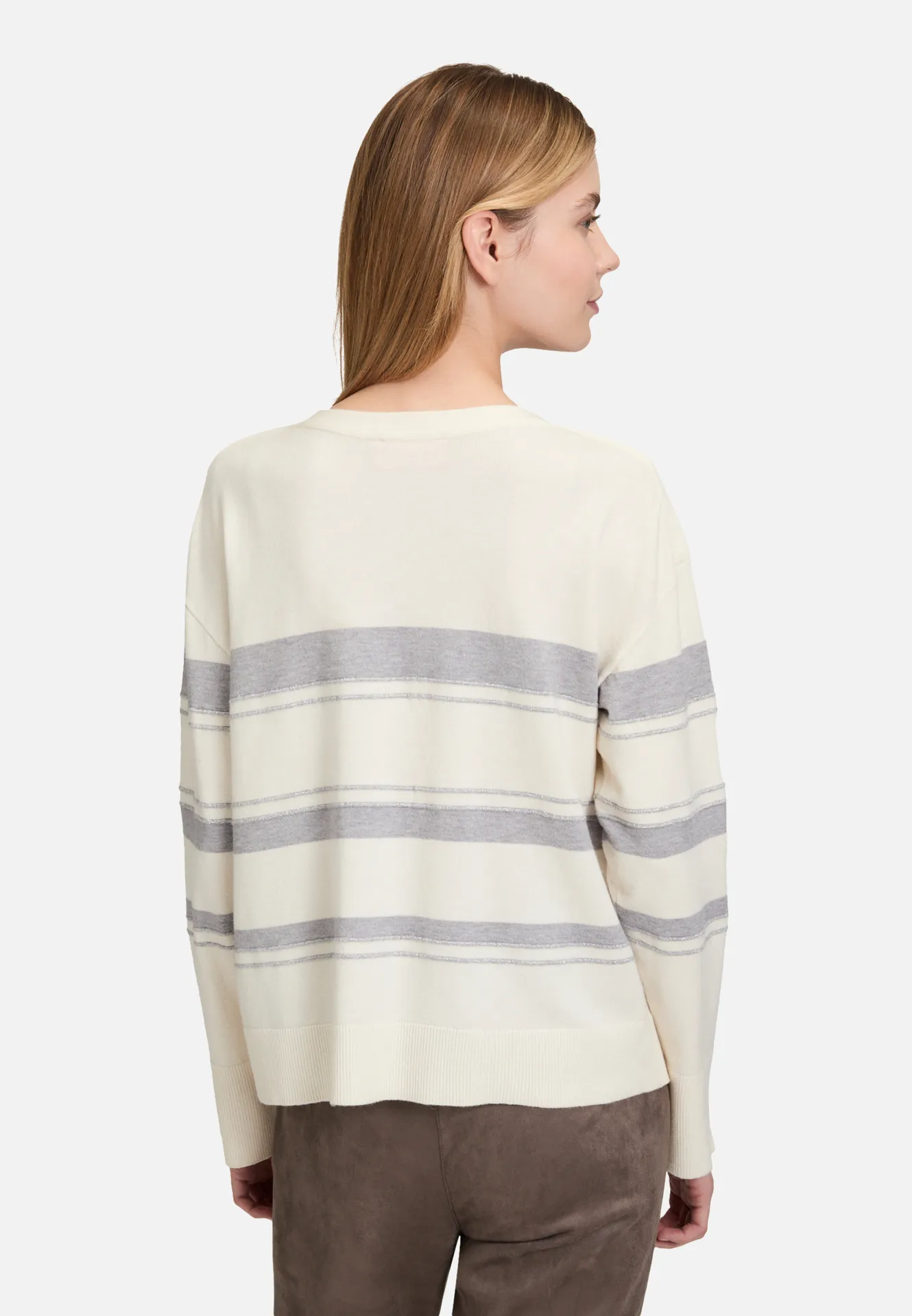 Feinstrickpullover mit Lurexfaden Feinstrickpullover mit Lurexfaden