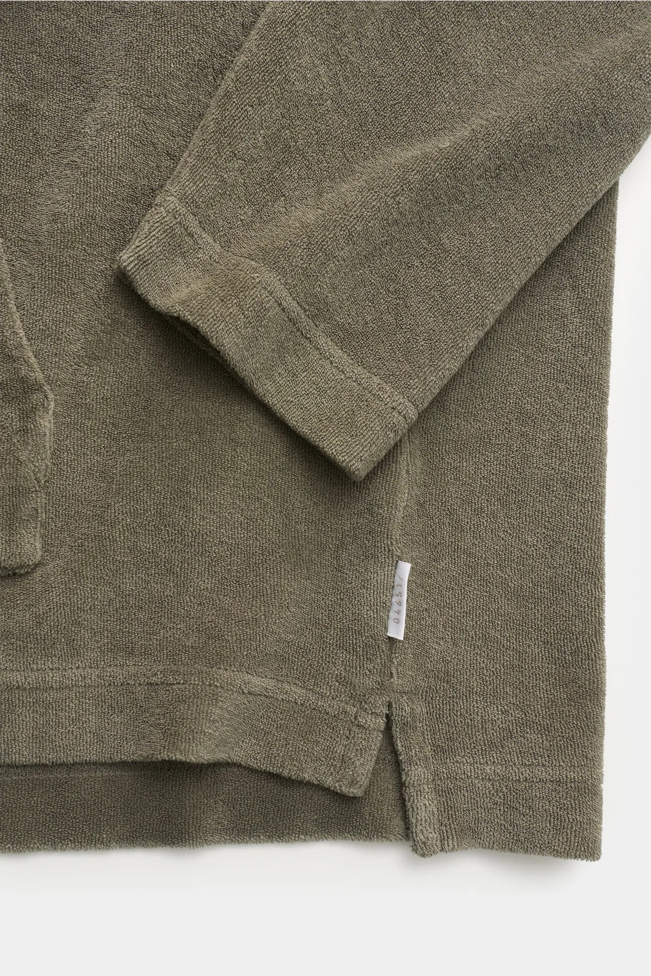 04651/ A trip in a bag - Herren - Kapuzenpullover 'Beach Hoodie' graugrün – Bild 4