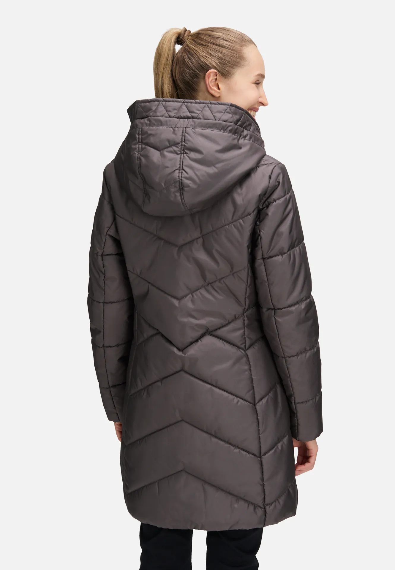 Outdoorjacke mit abnehmbarer Kapuze Outdoorjacke mit abnehmbarer Kapuze