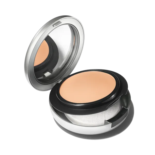 MAC Cosmetics Studio Fix Tech Cream-To-Powder Foundation MAC Cosmetics Studio Fix Tech Cream-To-Powder Foundation
