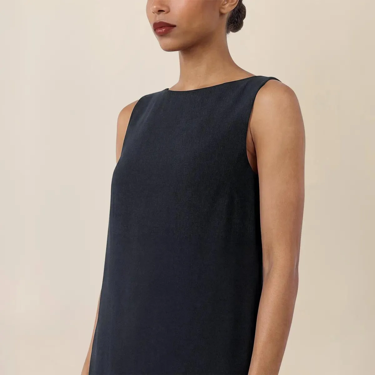 Apart - Kleid mit Federn - Größe 40 - schwarz – Bild 3