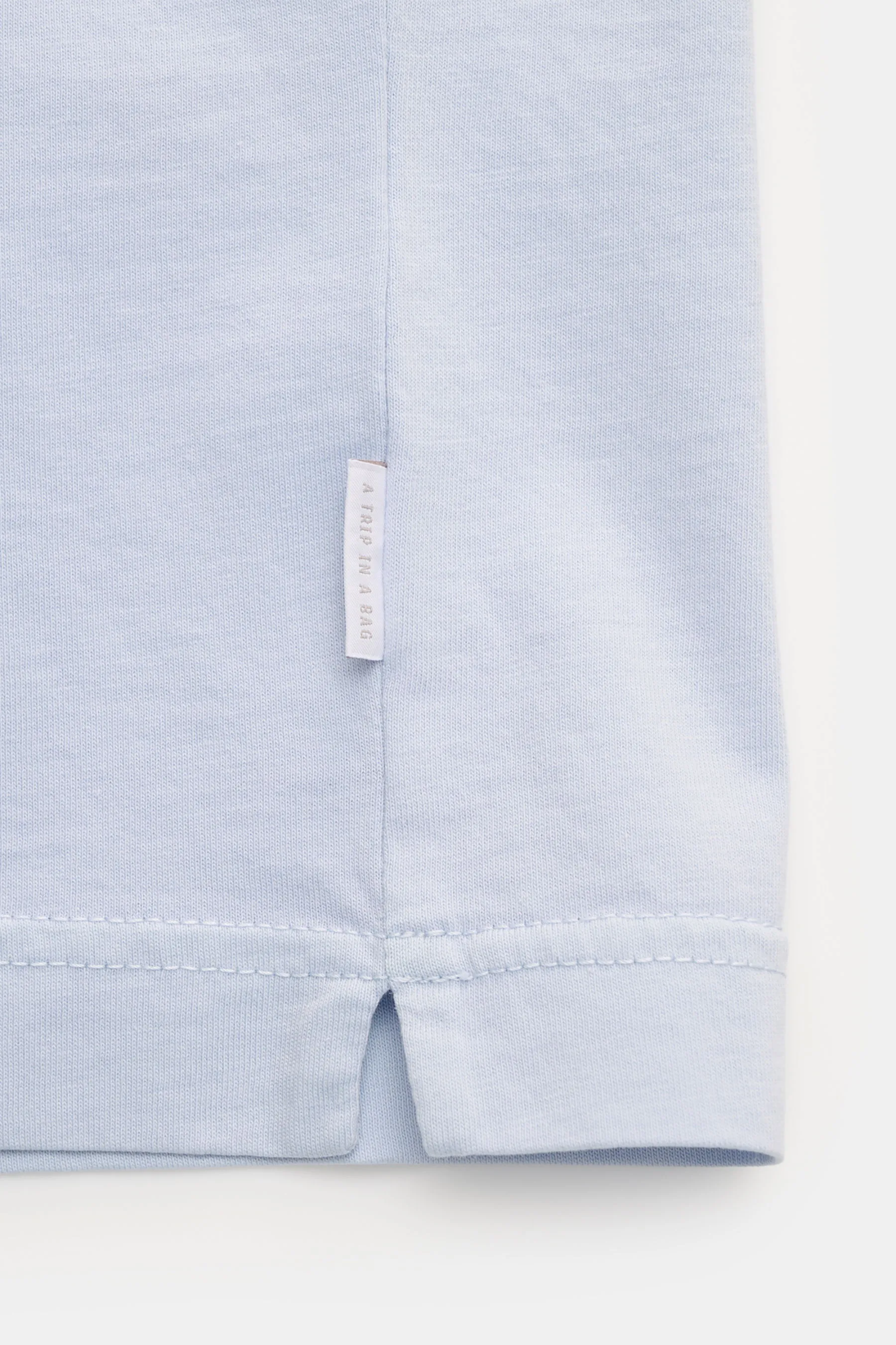 04651/ A trip in a bag - Herren - Rundhals-T-Shirt hellblau – Bild 4