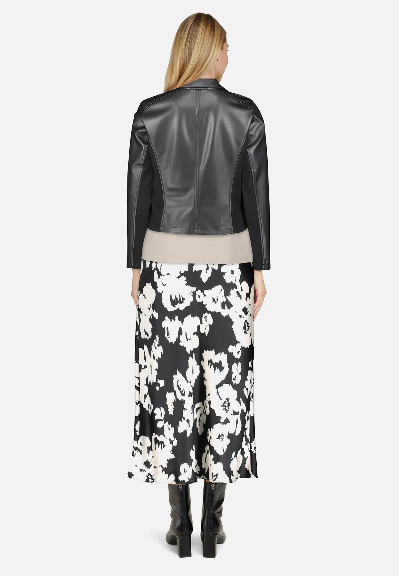 Satinrock mit Muster Satinrock mit Muster