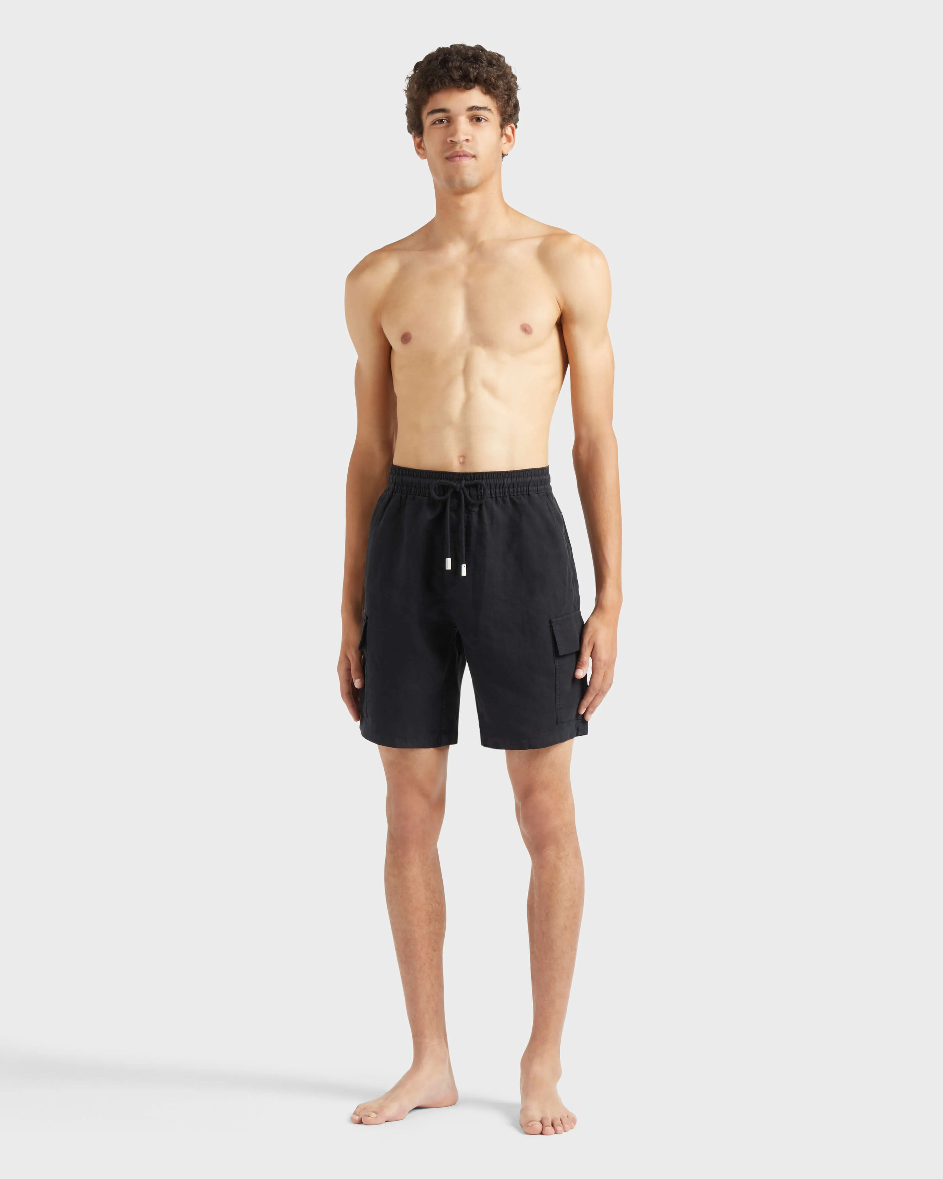 Vilebrequin - Einfarbige Leinen-bermudashorts Mit Cargotaschen Für Herren - Bermuda - Baie - Schwarz - Größe XXXL – Bild 3