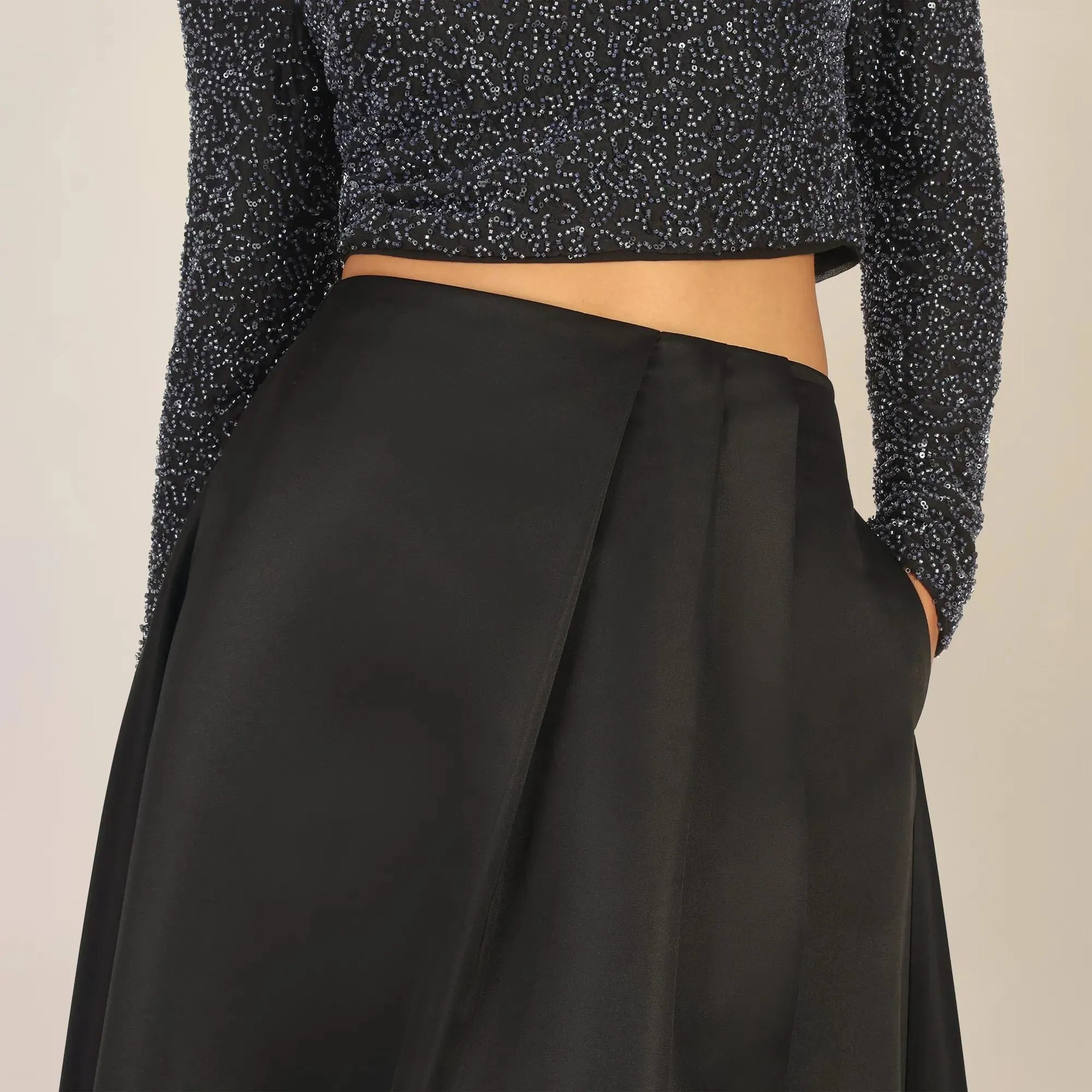 Apart - Langer Satinrock - Größe 38 - schwarz – Bild 2