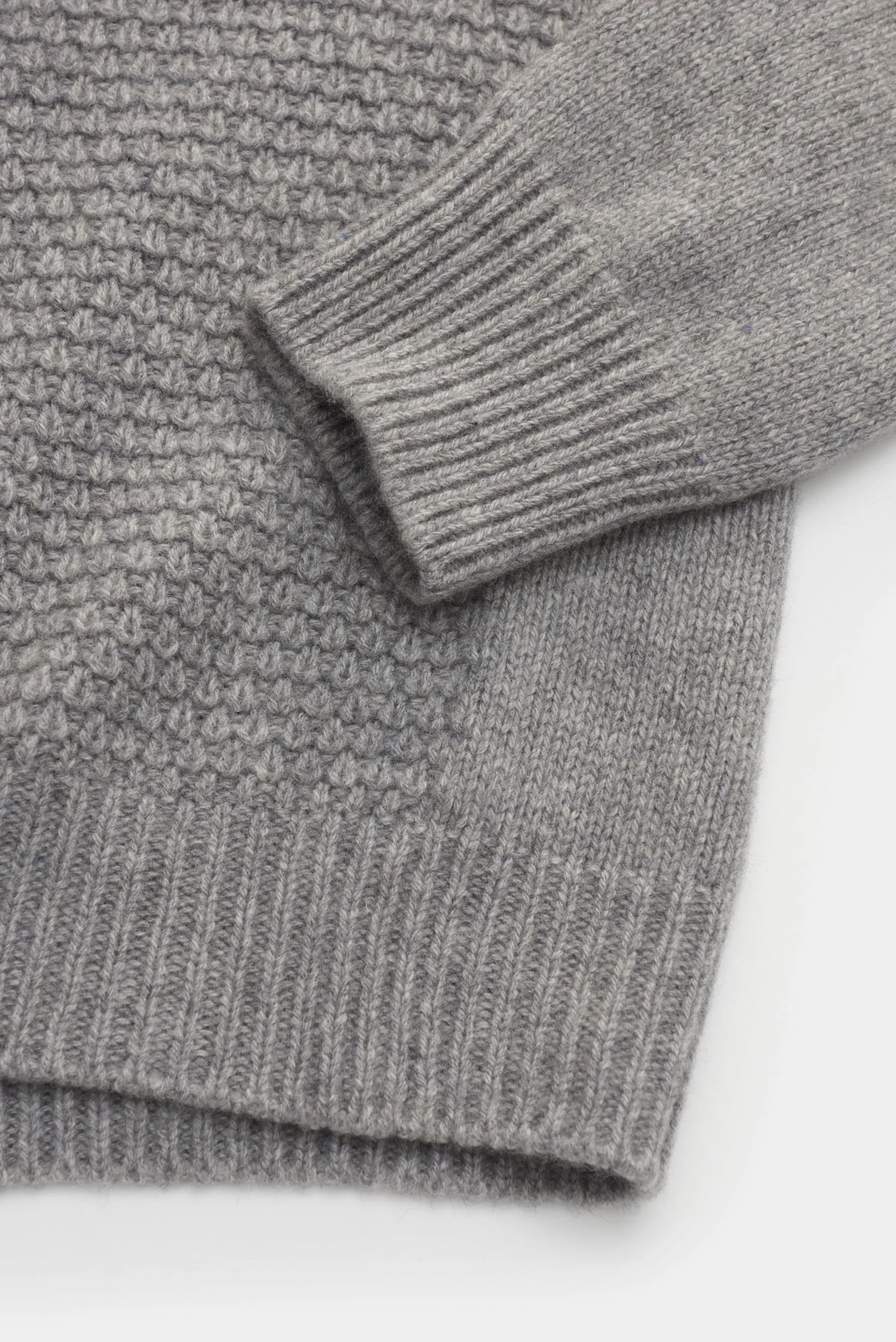 04651/ A trip in a bag - Herren - Rollkragenpullover 'Blended Ricecorn Turtle' grau – Bild 4