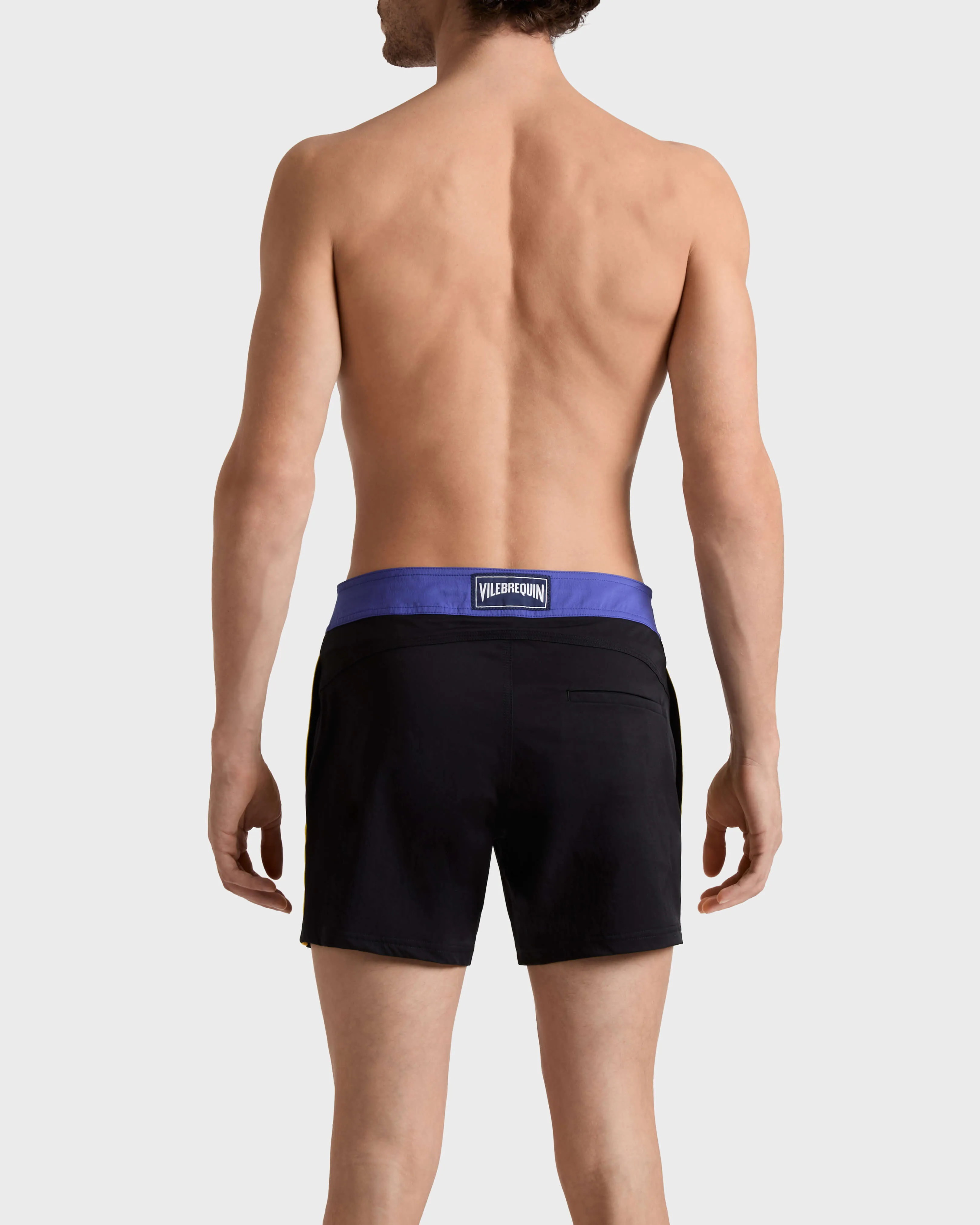 Vilebrequin - Color Block Stretch-badeshorts Mit Flachem Bund Für Herren - Bademode - Merle - Schwarz - Größe S – Bild 4