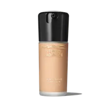 Mac Cosmetics - Studio Radiance Serum-Powered™ Foundation - NW18 Mac Cosmetics - Studio Radiance Serum-Powered™ Foundation - NW18