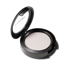 Mac Cosmetics - Cream Colour Base - Luna Mac Cosmetics - Cream Colour Base - Luna