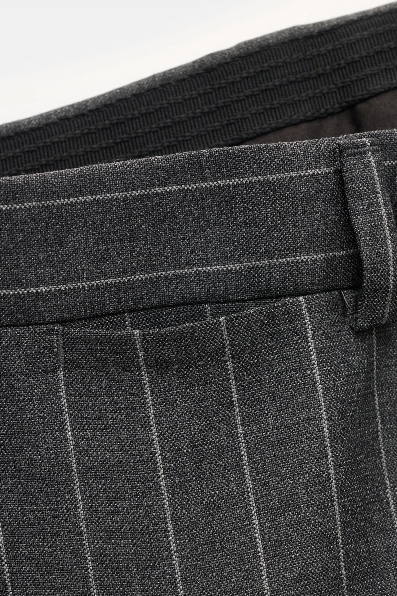 Stile Latino - Herren - Anzug 'Vincenzo' dunkelgrau/hellgrau gestreift – Bild 7