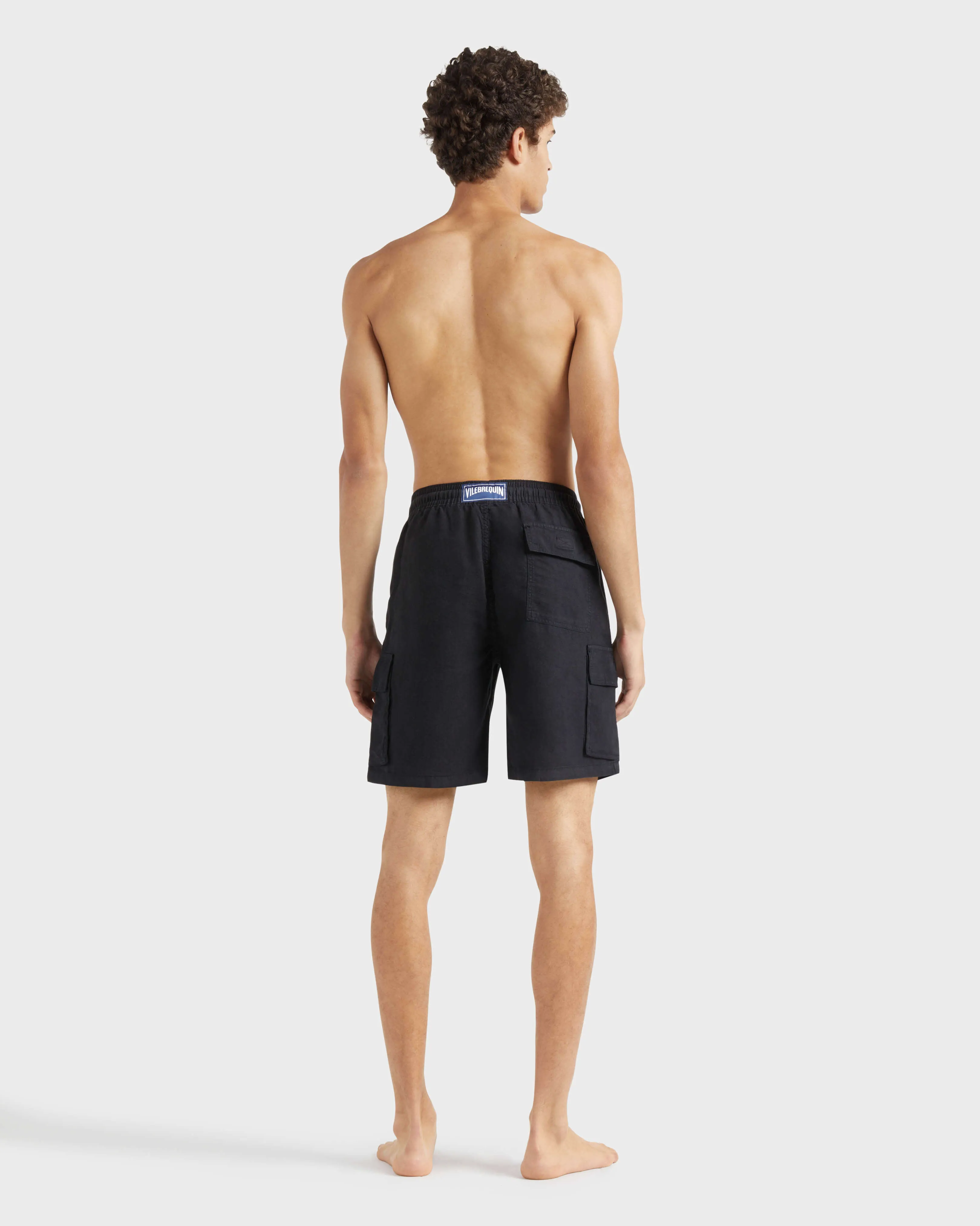 Vilebrequin - Einfarbige Leinen-bermudashorts Mit Cargotaschen Für Herren - Bermuda - Baie - Schwarz - Größe XXL – Bild 4