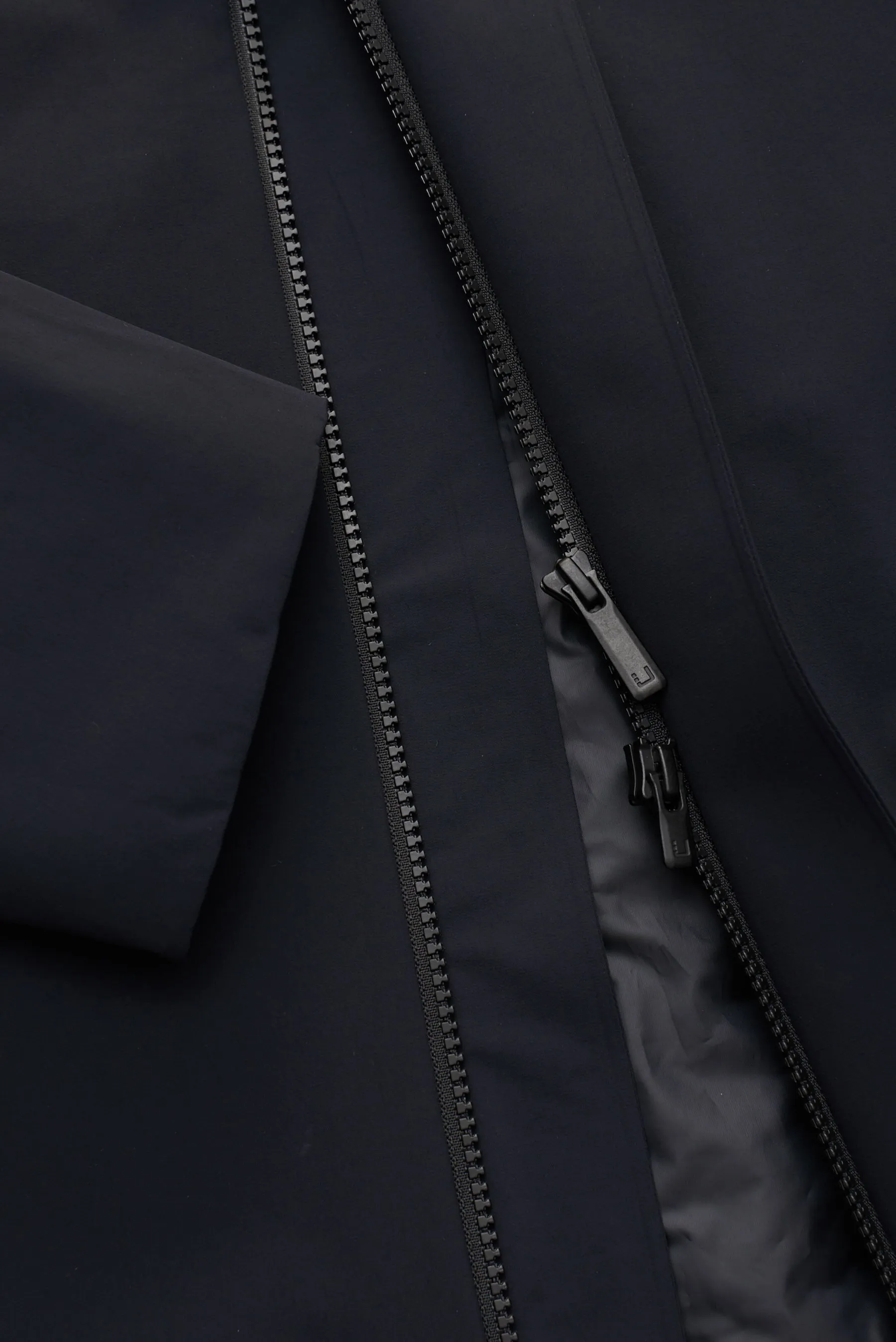 UBR - Herren - Kurzmantel 'Regulator Coat' schwarz – Bild 4