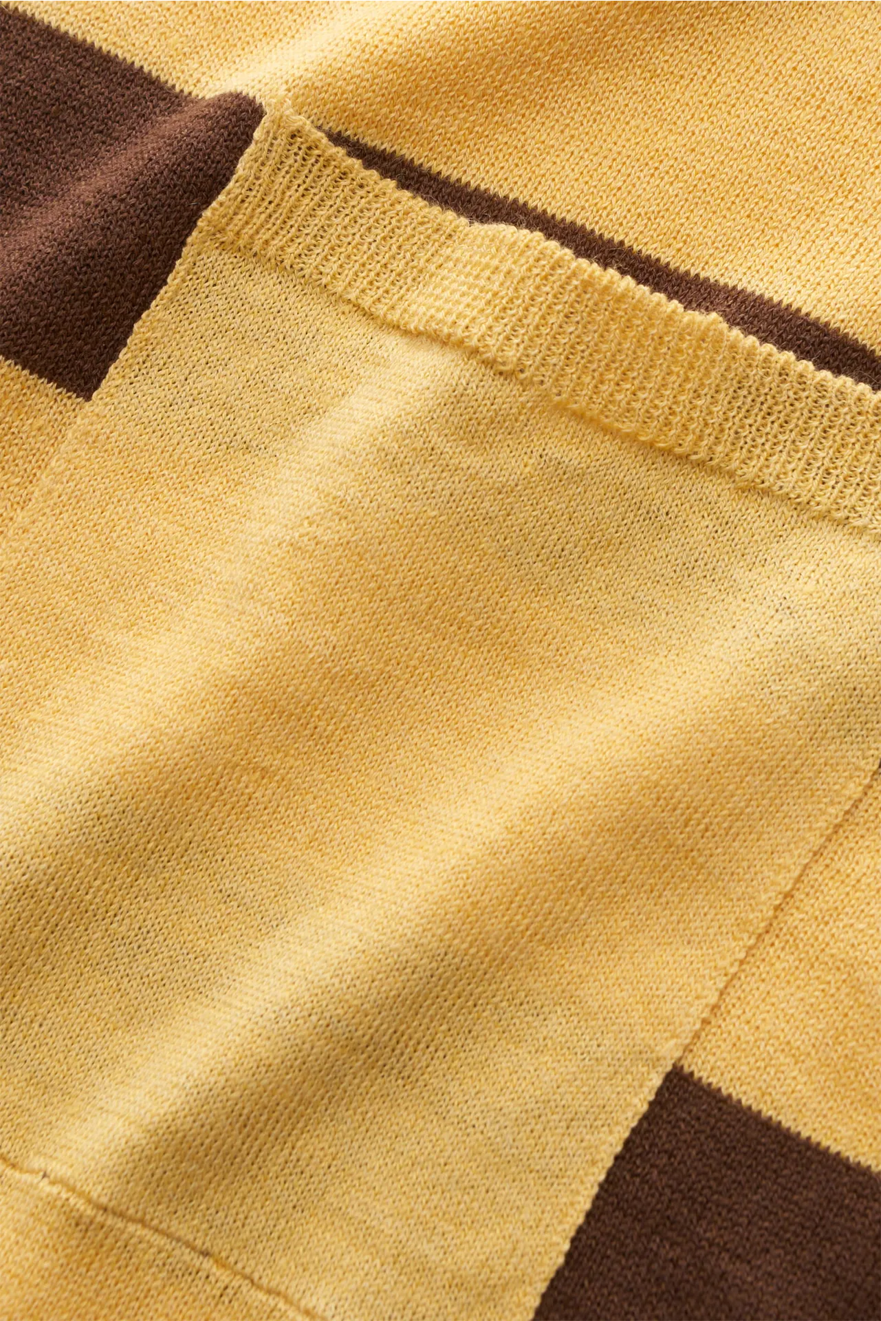 04651/ A trip in a bag - Herren - Kurzarm-Pullover 'Striped Tee' gelb/braun gestreift – Bild 6