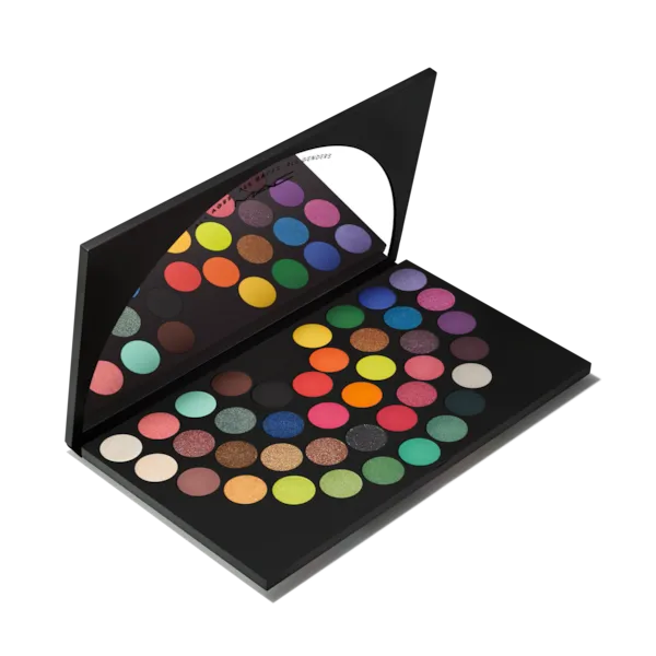 Mac Cosmetics - 40 Shades Of Pride Eyeshadow Palette Mac Cosmetics - 40 Shades Of Pride Eyeshadow Palette