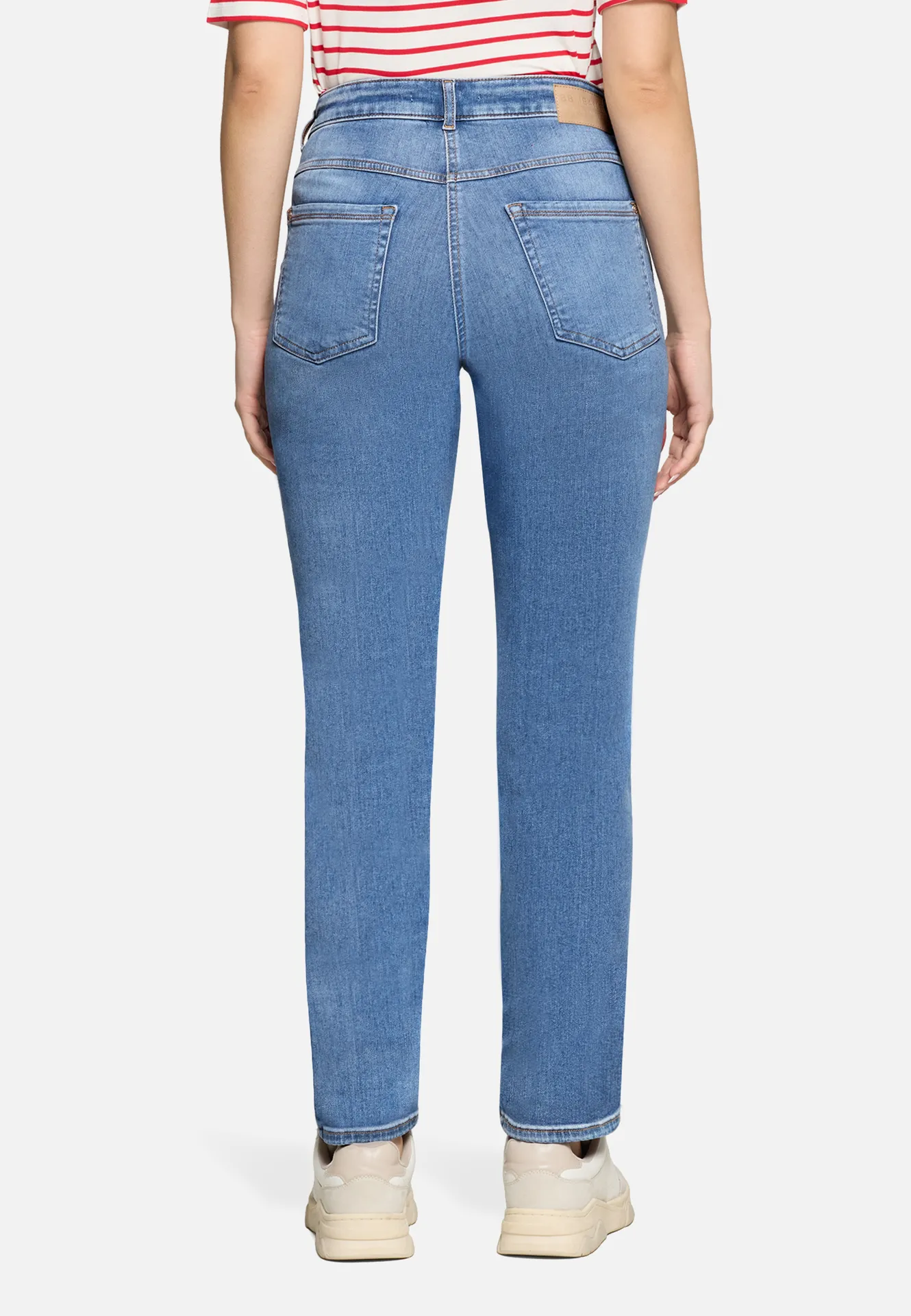 Basic-Jeans mit aufgesetzten Taschen Basic-Jeans mit aufgesetzten Taschen