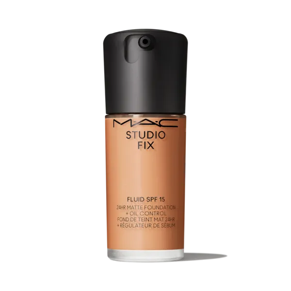 Mac Cosmetics - Studio Fix Fluid SPF 15 24HR Matte Foundation + Oil Control - NC44.5 Mac Cosmetics - Studio Fix Fluid SPF 15 24HR Matte Foundation + Oil Control - NC44.5