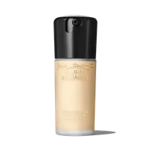 Mac Cosmetics - Studio Radiance Serum-Powered™ Foundation - NC12 Mac Cosmetics - Studio Radiance Serum-Powered™ Foundation - NC12