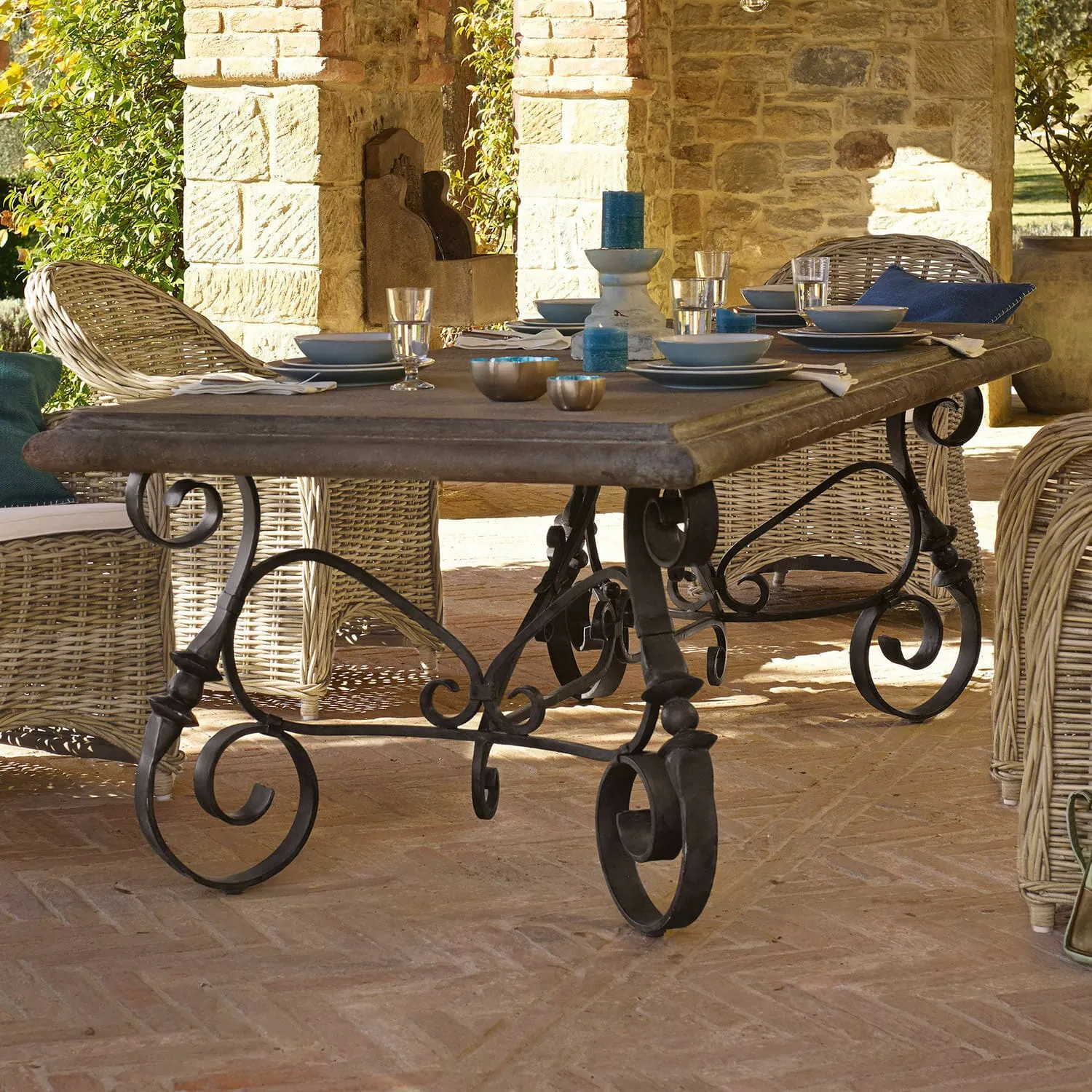 Tisch Bréhéville – Bild 4