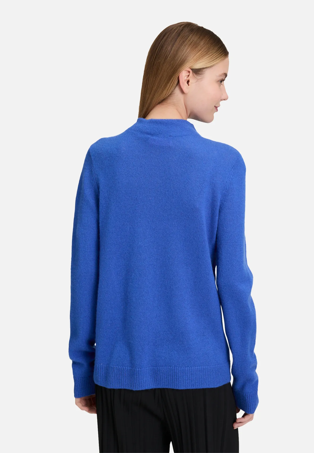 Kaschmir-Pullover mit Stehkragen Kaschmir-Pullover mit Stehkragen