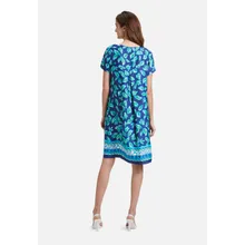 Sommerkleid mit V-Ausschnitt Sommerkleid mit V-Ausschnitt