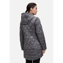 Outdoorjacke mit abnehmbarer Kapuze Outdoorjacke mit abnehmbarer Kapuze