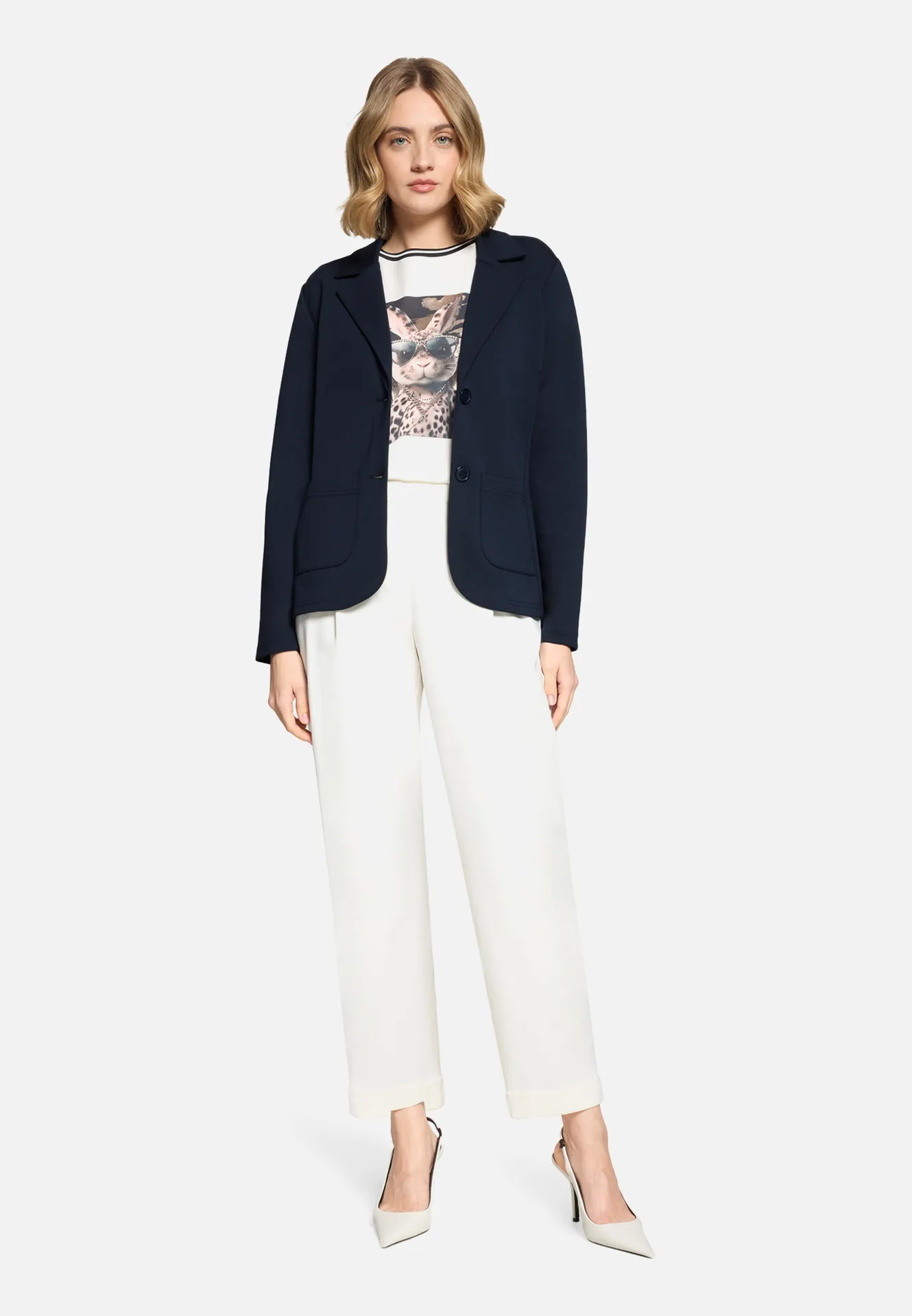 Kurzblazer mit aufgesetzten Taschen – Bild 2