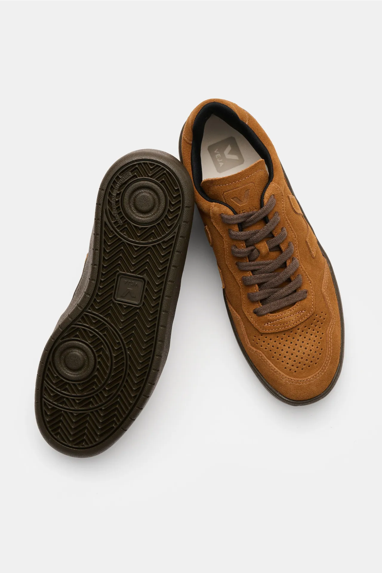 Veja - Herren - Sneaker 'V-90 Suede' camel – Bild 2