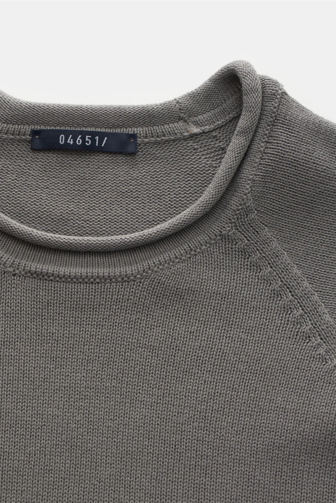 04651/ A trip in a bag - Herren - Rundhals-Pullover 'Cotton Crew' grau – Bild 2