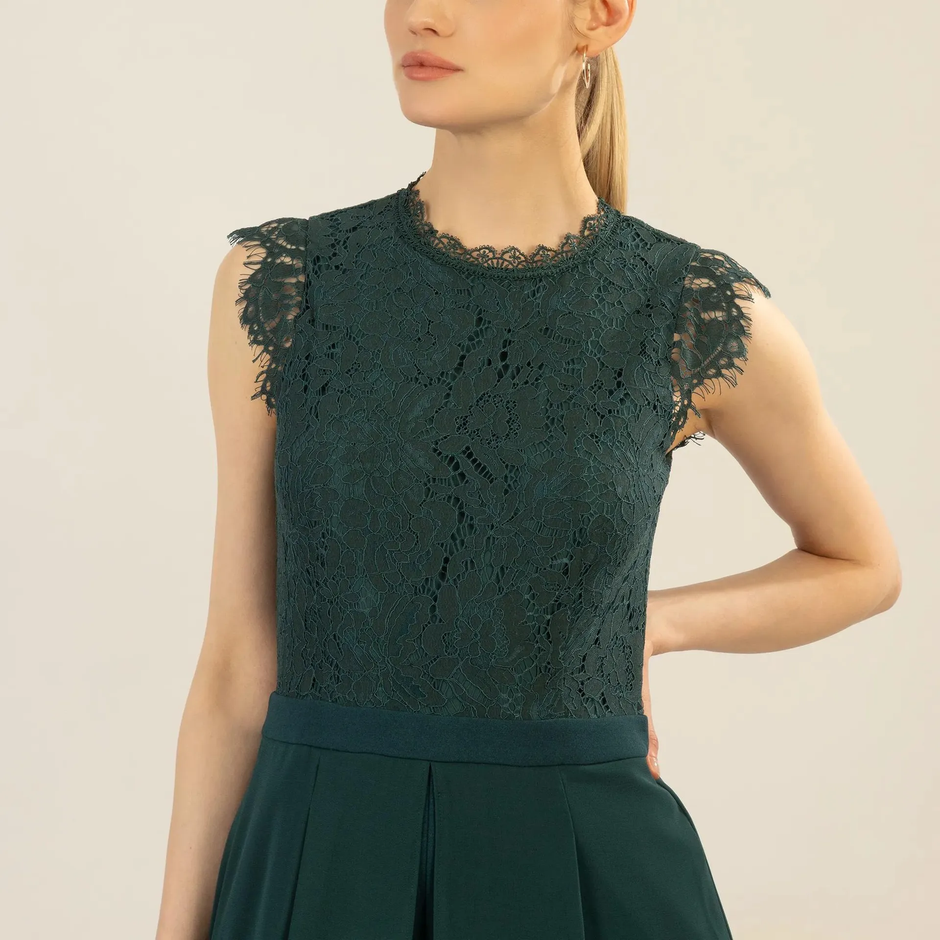 Apart - Overall mit Spitzenoberteil - Größe 36 - grün – Bild 3