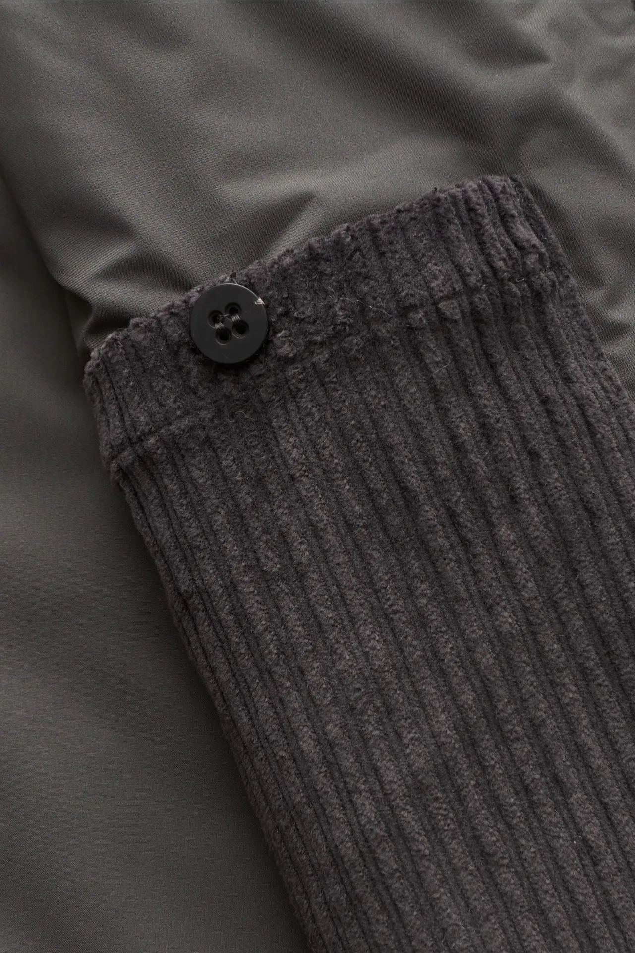 04651/ A trip in a bag - Herren - Cordjacke 'Cord Blou' dunkelgrau – Bild 5