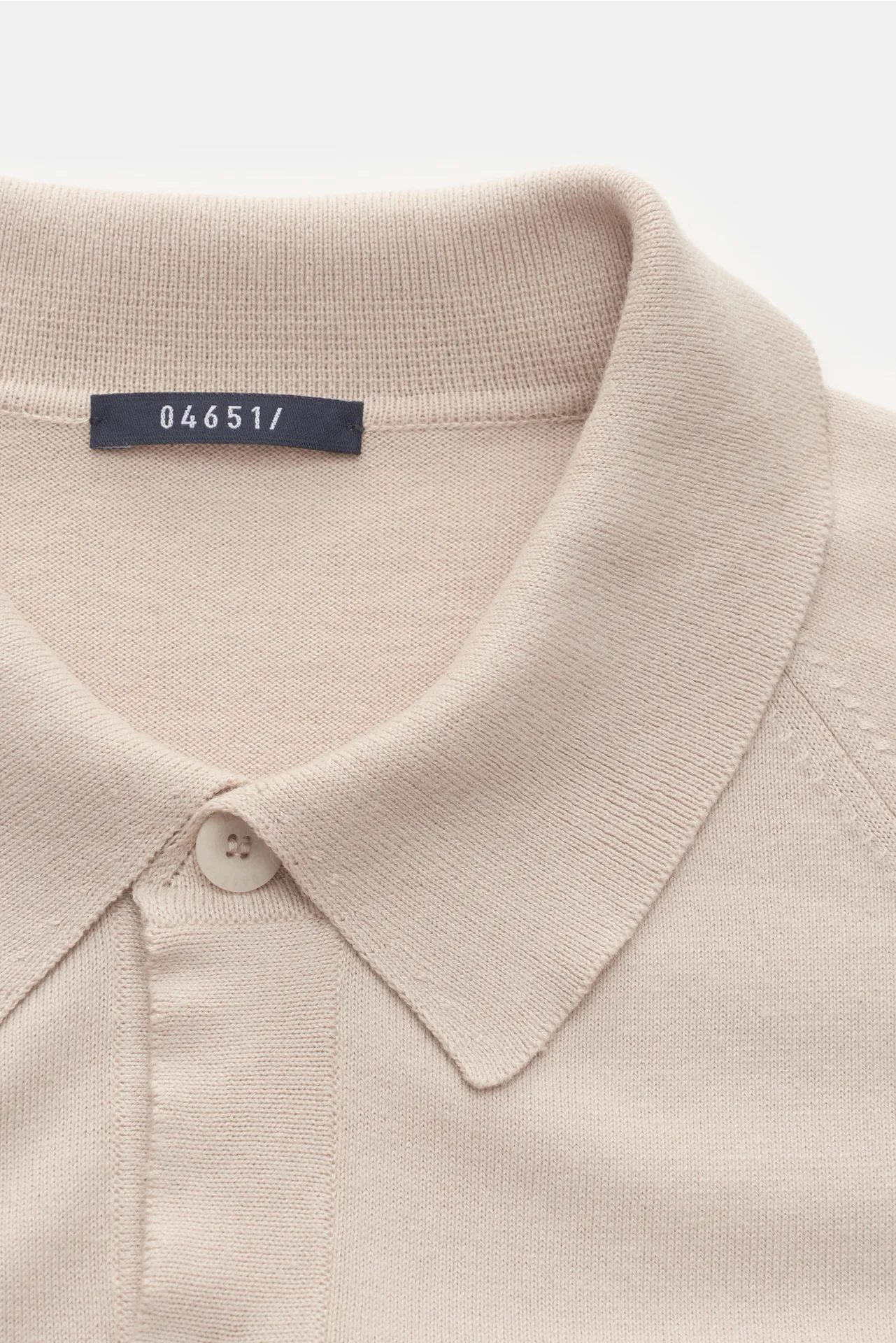 04651/ A trip in a bag - Herren - Kurzarm-Strickhemd 'Foggy Shirt' schmaler Kragen beige – Bild 2