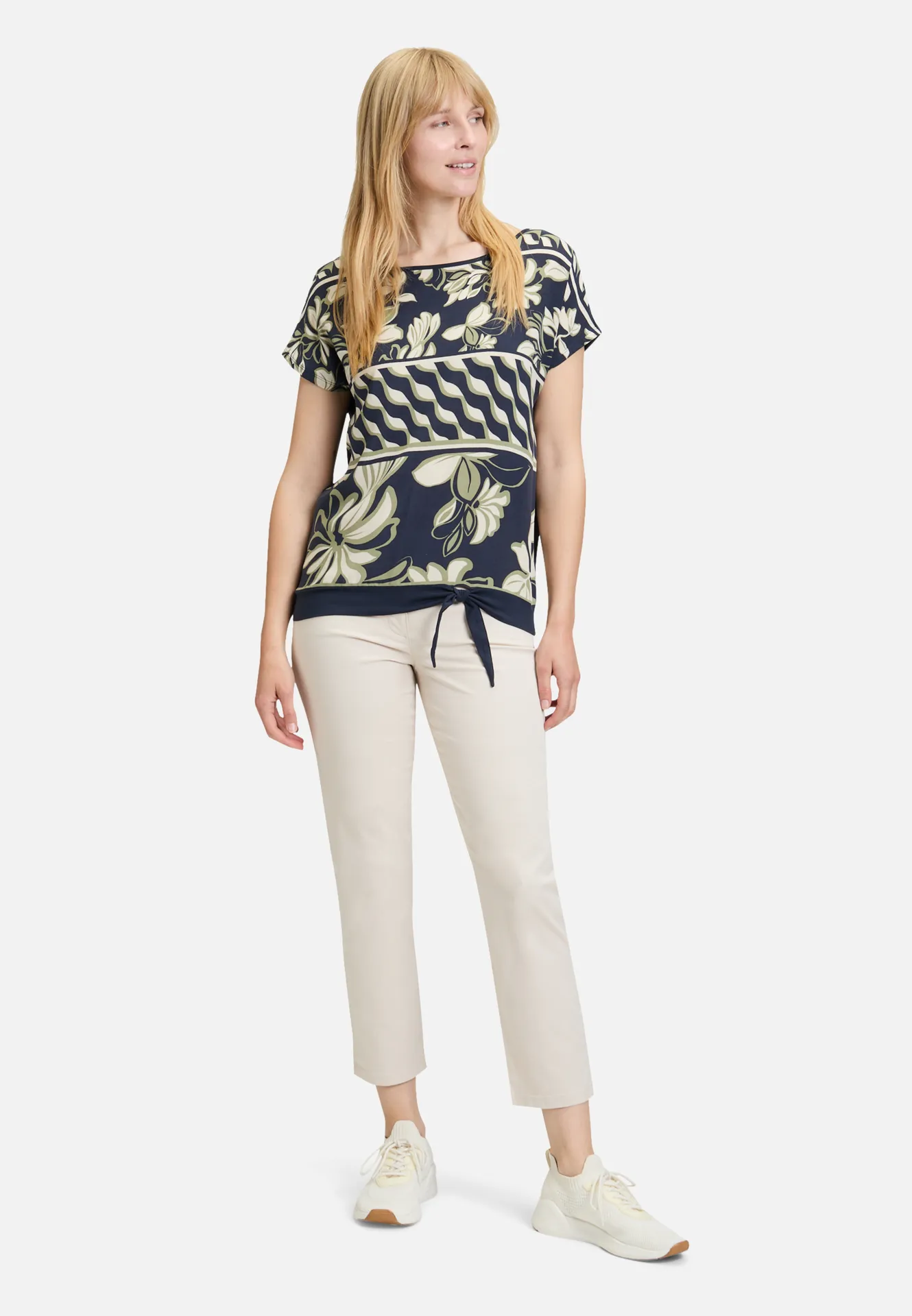 Basic Shirt mit Schleifenknoten – Bild 2