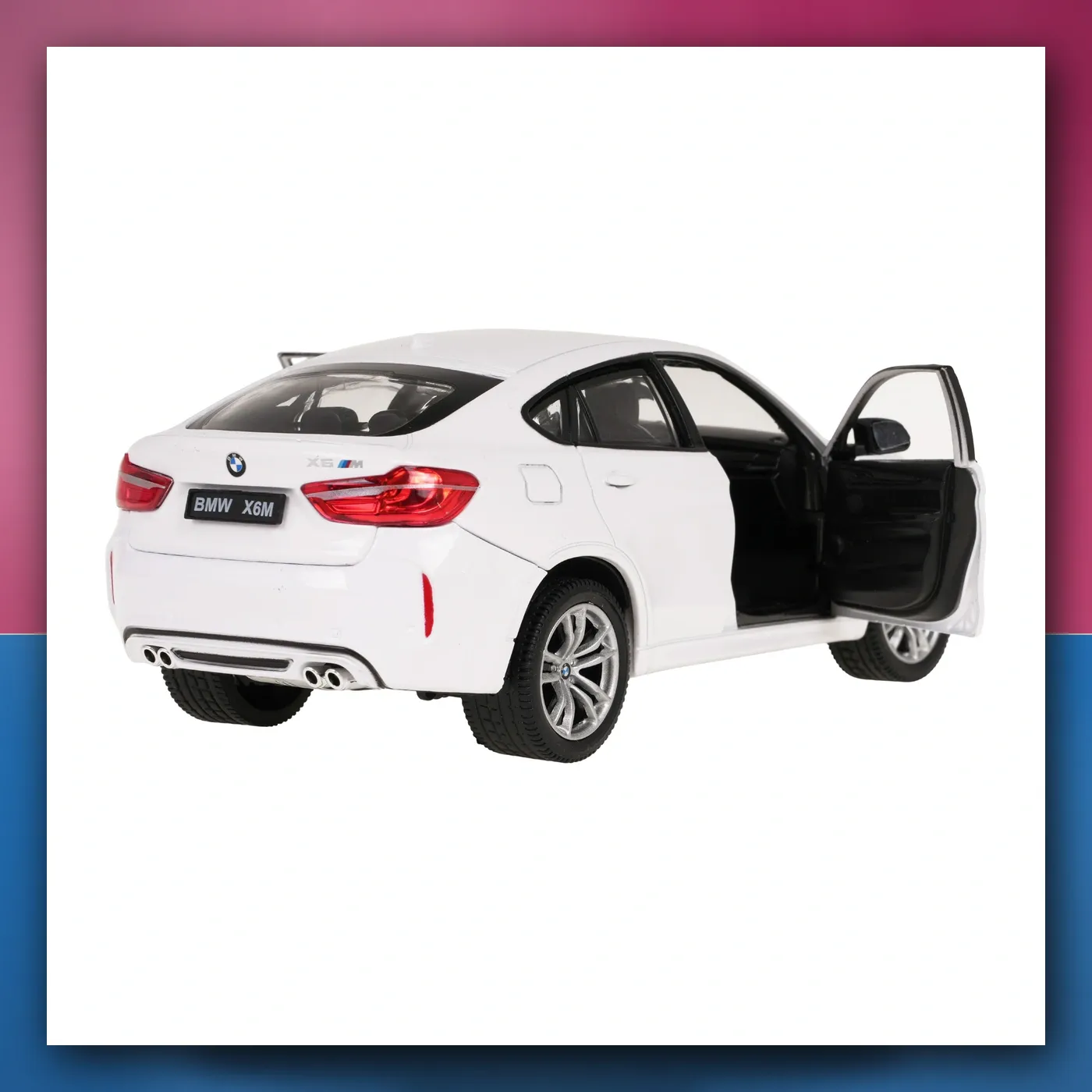 Metalni automobil BMW X6M 1:24 bijeli RASTAR - slika 1